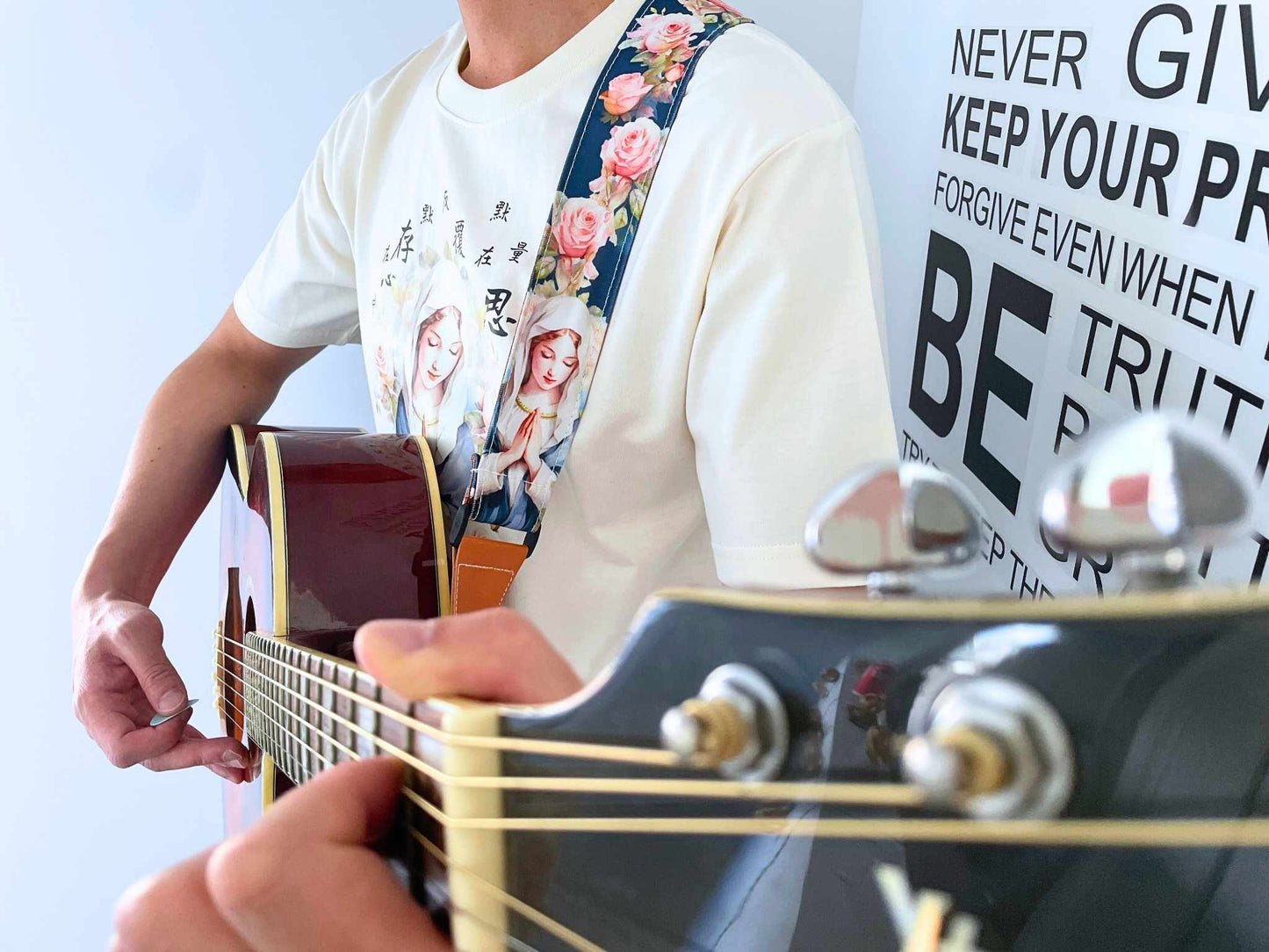 聖母「默存在心中」系列 ‧ 吉他Pick三片套裝