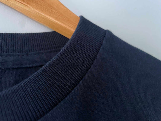 「方濟各的善牧十字架」系列 ‧ 日本厚磅純棉短袖T恤 | 深藍色